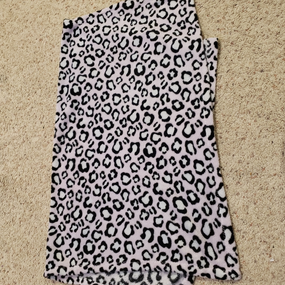 🎈5/$10🎈 Pink Cheetah Print Fleece Baby Blanket - Picture 4 of 5